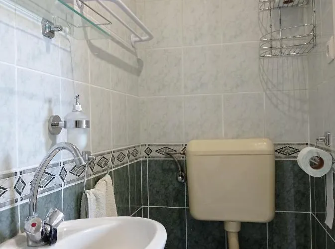 Akac Vendeghaz Guest house 3*